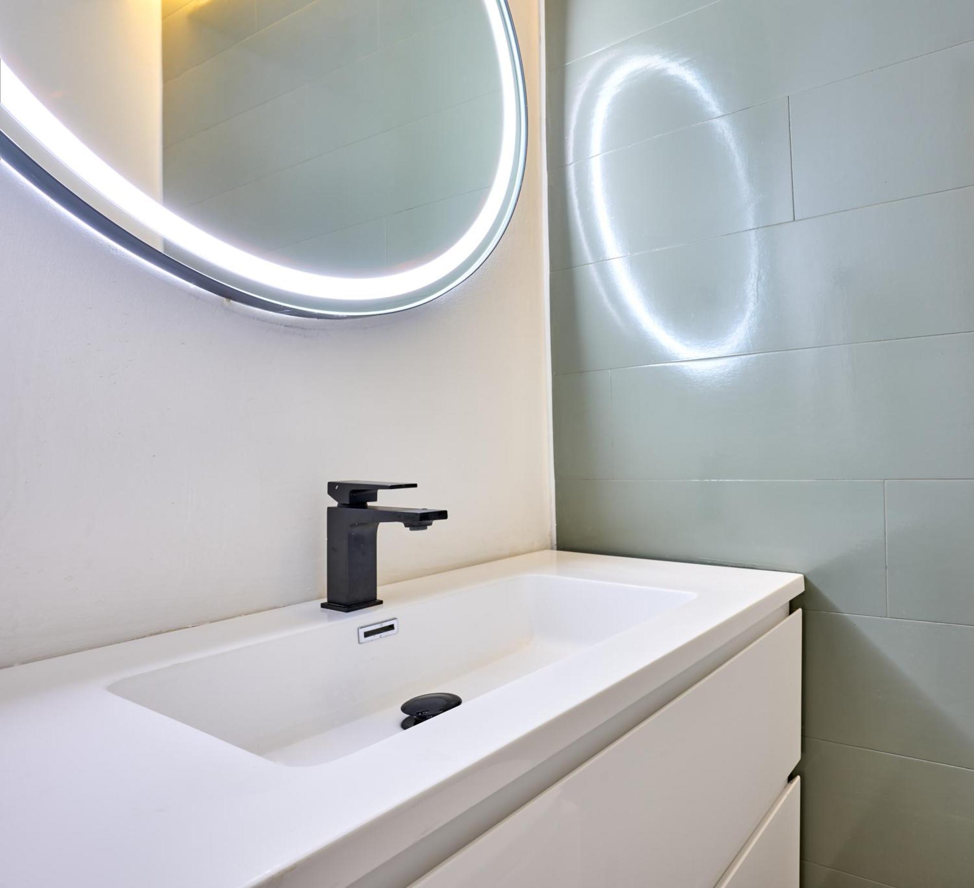 Stylish Apartment In Tigne Point Sliema Exterior photo